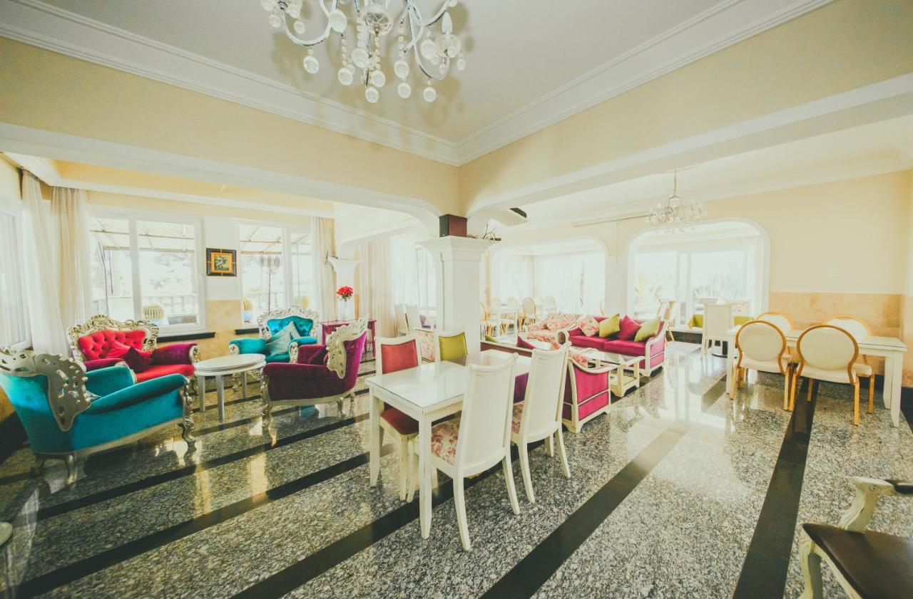 كيرينيا Hotel Pine Bay Club & Cakistes Breakfast Restaurant Next To Popular Kervansaray Beach (Adults Only) المظهر الخارجي الصورة
